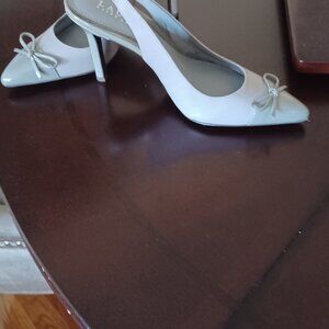 NWOT Ralph Lauren grey slingbacks.